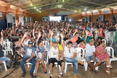 COOPERATIVAS: Trabalhadores aprovam 15% de reajuste salarial e 30% no vale